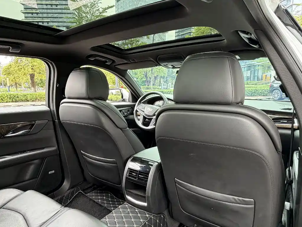Cadillac CT6 2022 — фото 10
