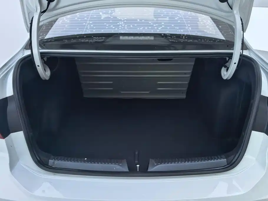 Jetta VA3 2022