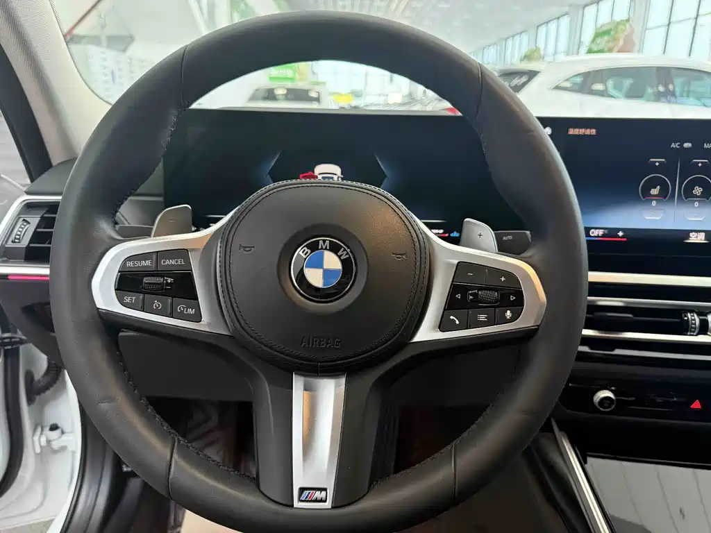 BMW 3 Series 2023 — фото 13