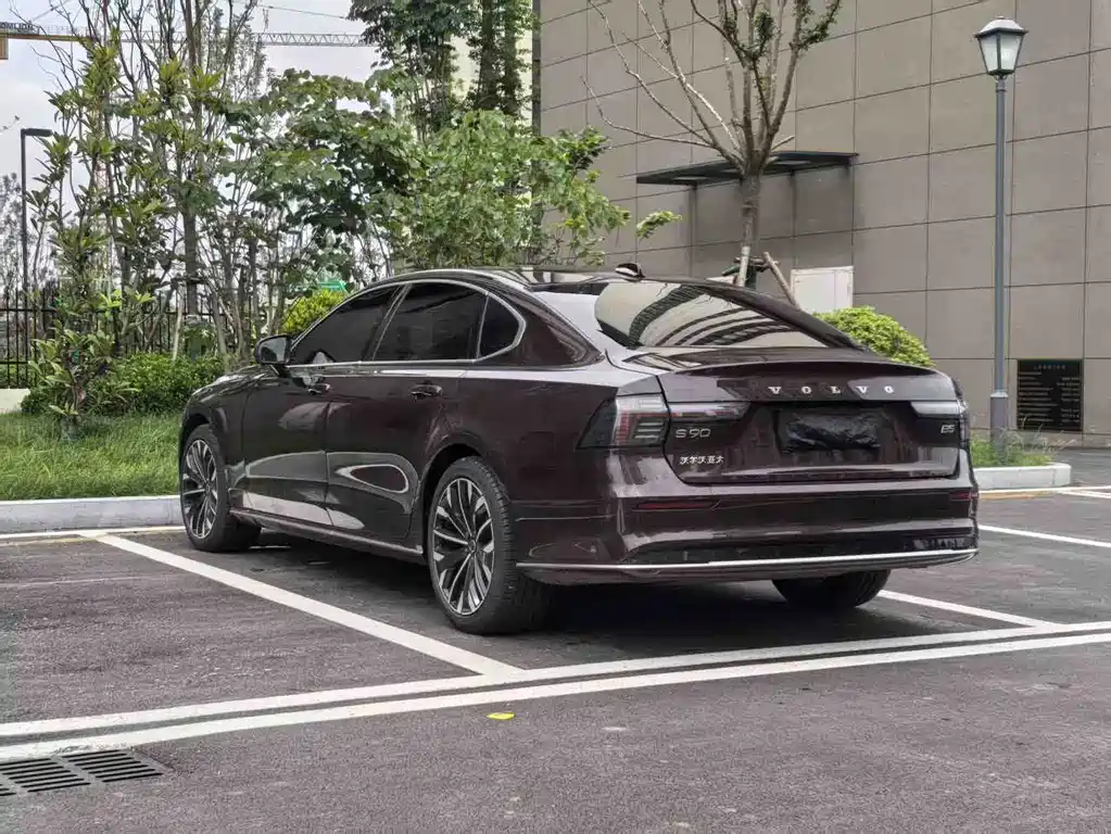 Volvo S90 2025 — фото 2