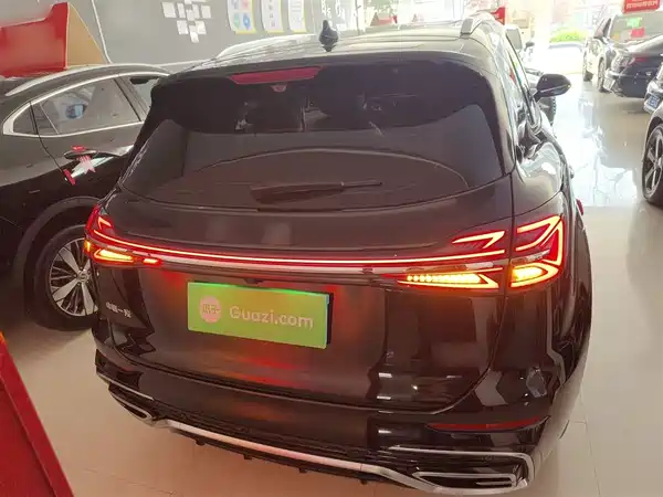Hongqi HS5 2023