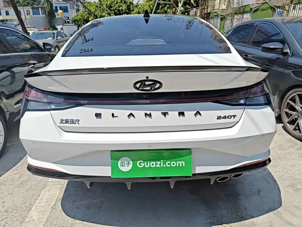 Hyundai Elantra 2023