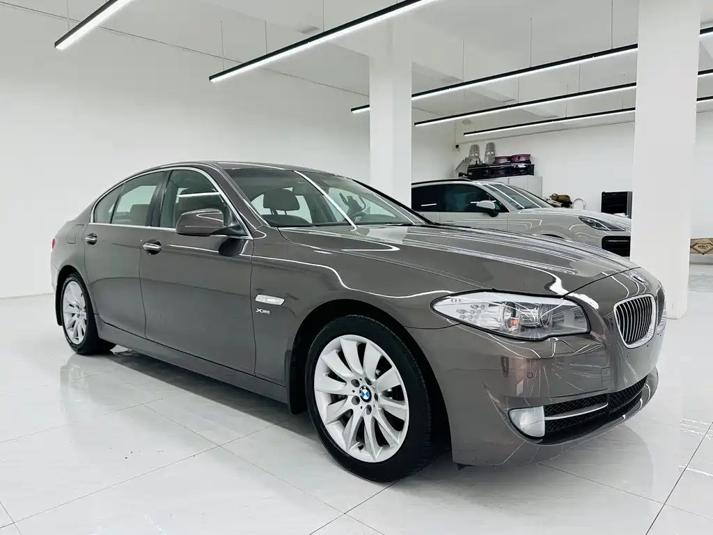 BMW 5 Series 2012