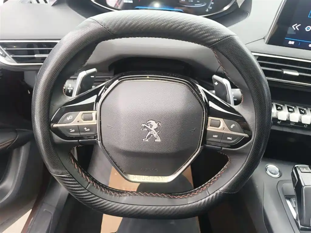 Peugeot 4008 2018 — фото 11