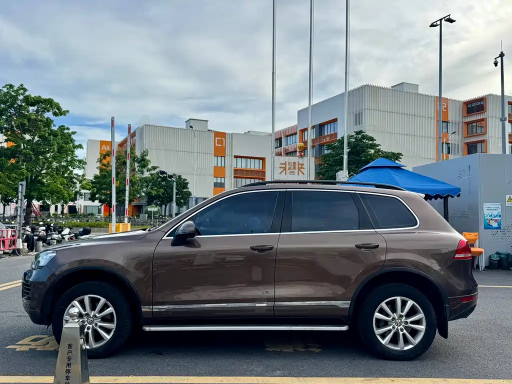 Volkswagen Touareg 2013