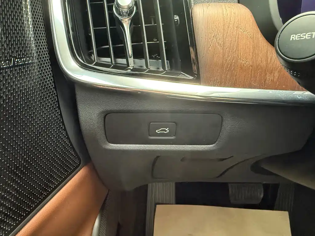 Volvo S90 2023 — фото 10