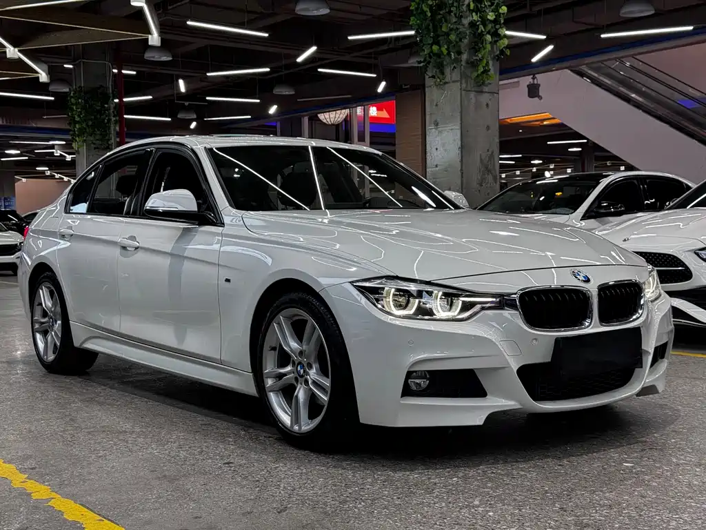 BMW 3 Series 2018 — фото 3