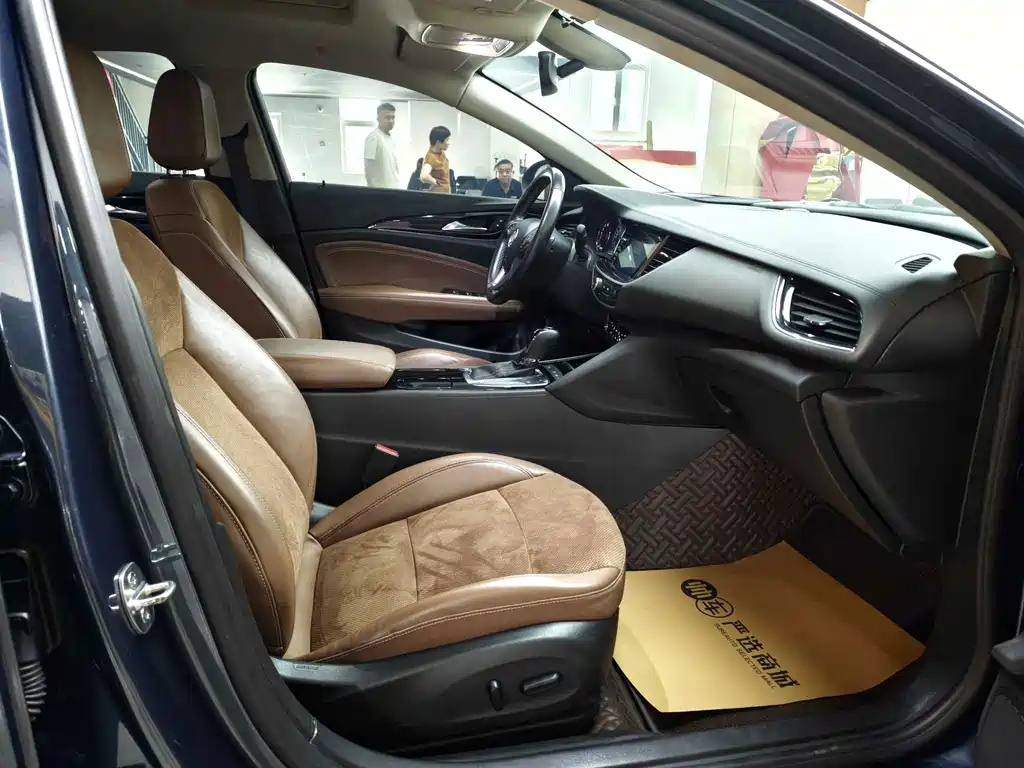 Buick Regal 2020 — фото 10