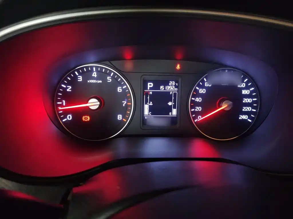 Kia KX3 2015 — фото 4