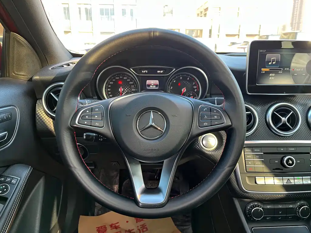Mercedes-Benz A-Class 2016 — фото 11