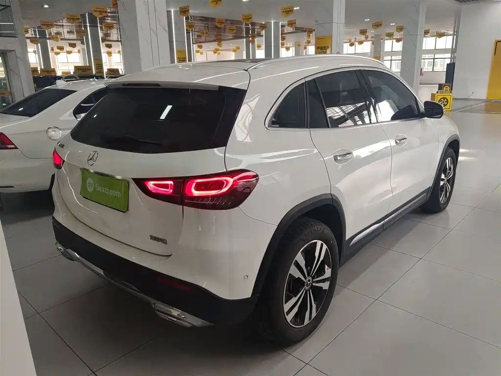 Mercedes-Benz GLA 2024 — фото 5