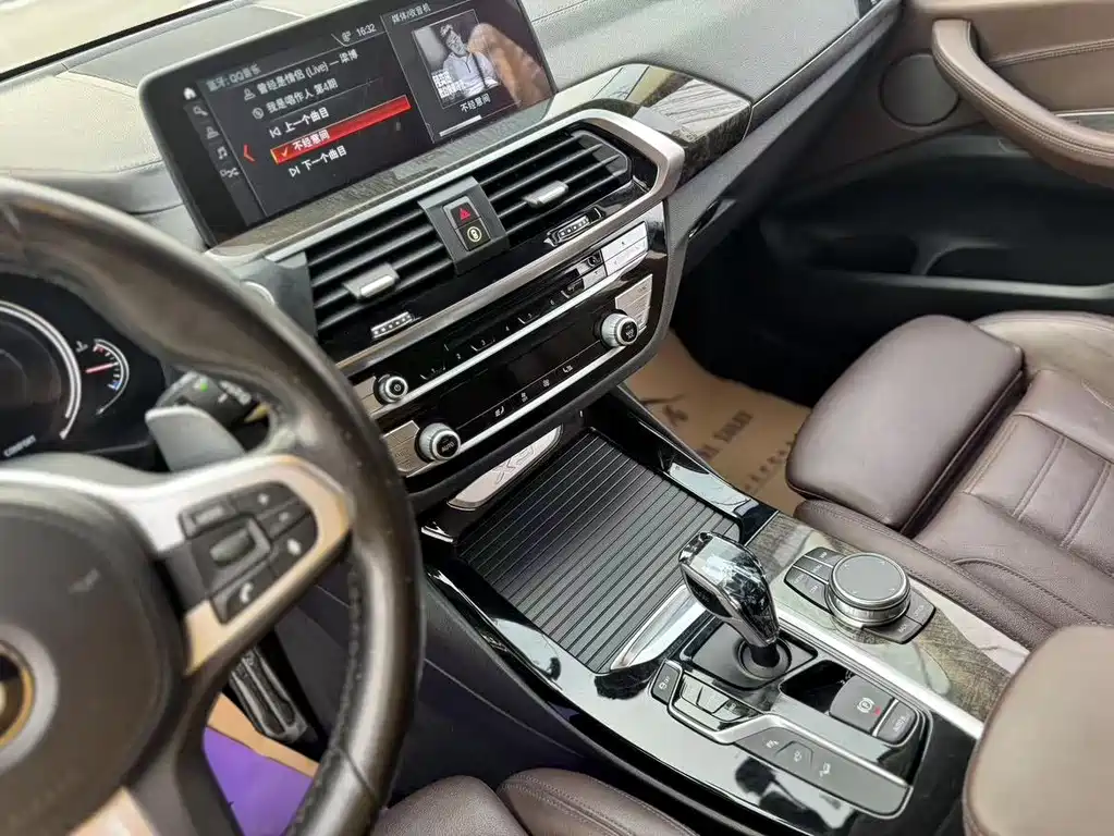 BMW X3 2018 — фото 10