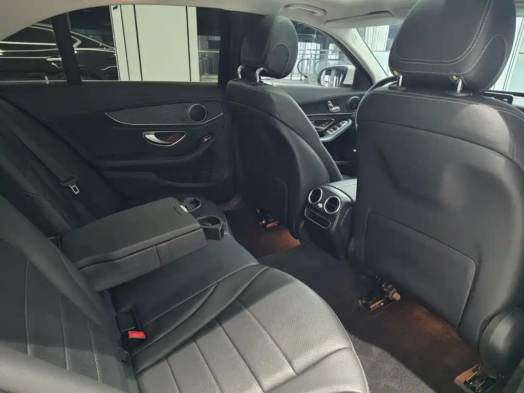 Mercedes-Benz C-Class 2019 — фото 14