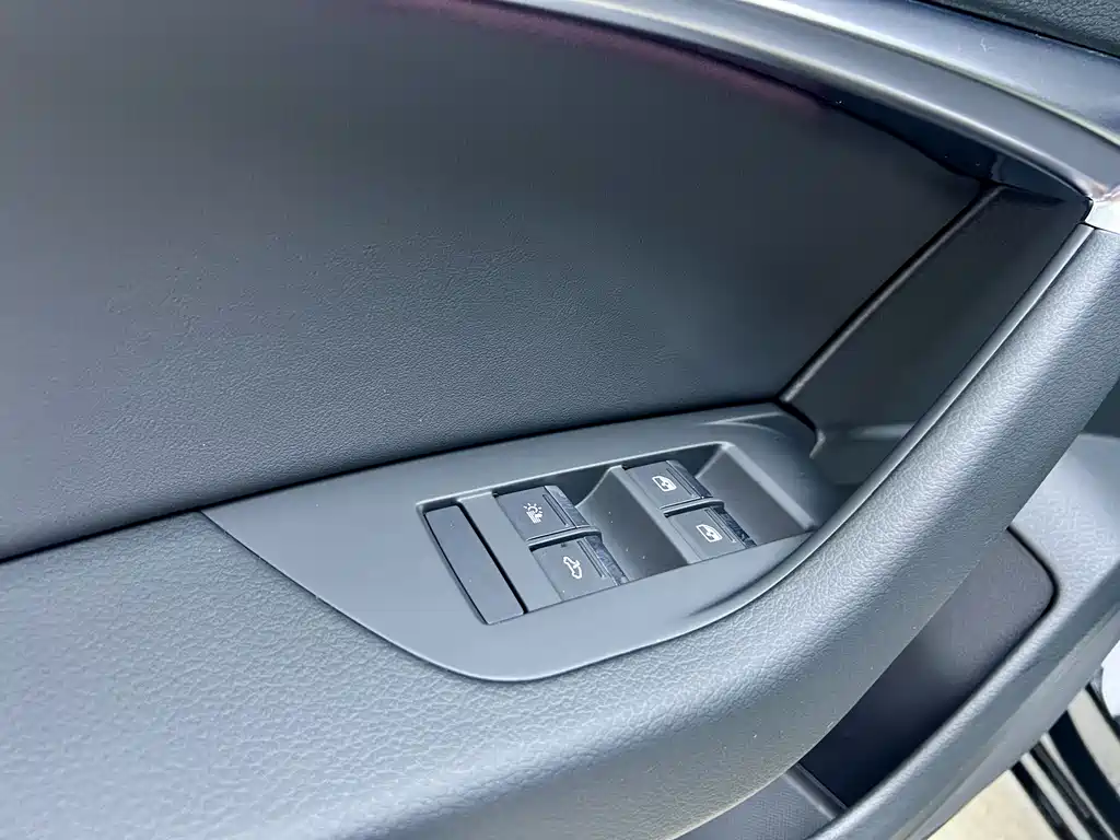 Audi A6L 2021 — фото 16
