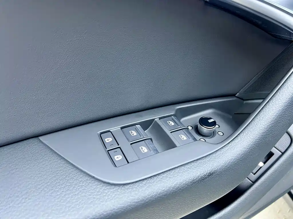 Audi A6L 2021 — фото 22