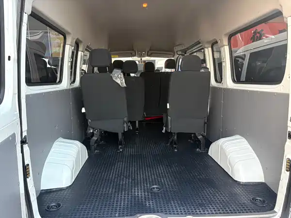 Maxus V80 2024