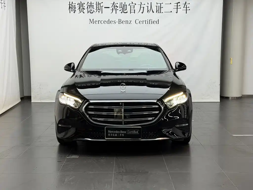 Mercedes-Benz E-Class 2025 — фото 2