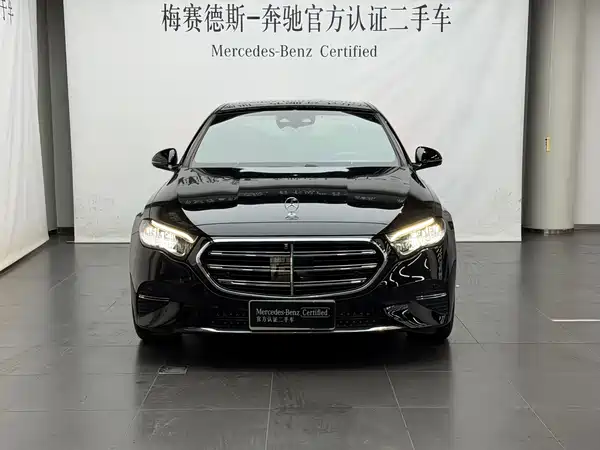 Mercedes-Benz E-Class 2025