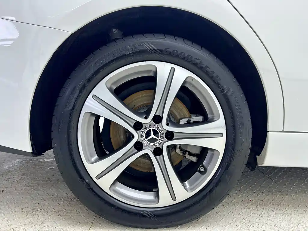 Mercedes-Benz C-Class 2022 — фото 15