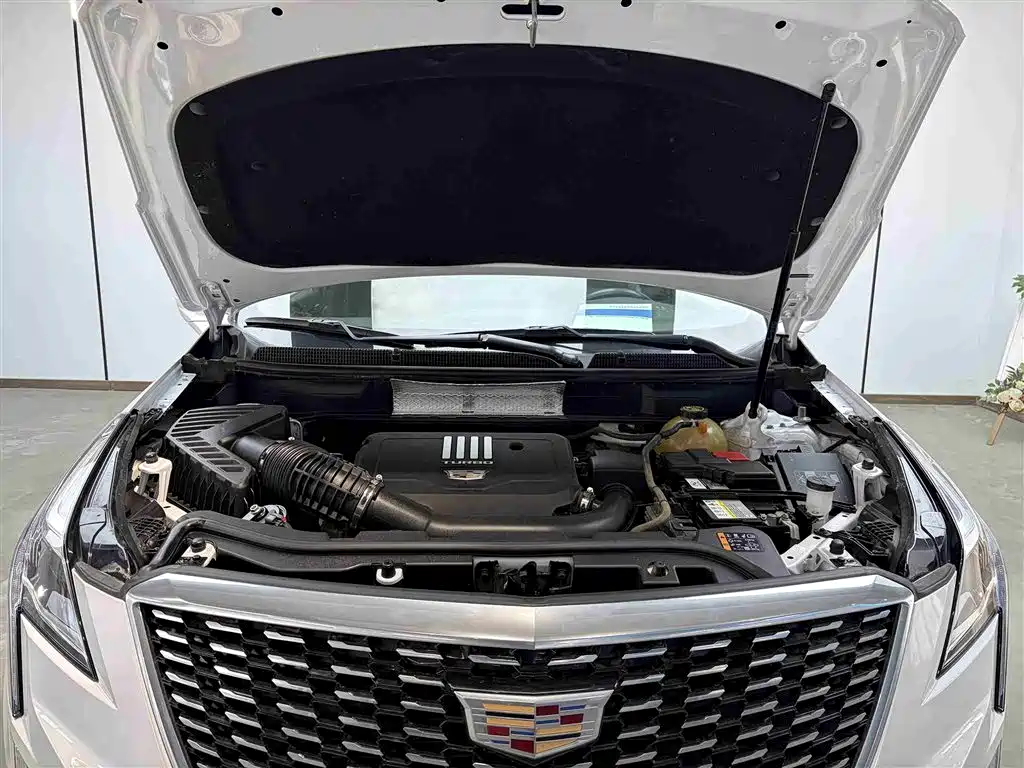 Cadillac XT5 2021 — фото 11