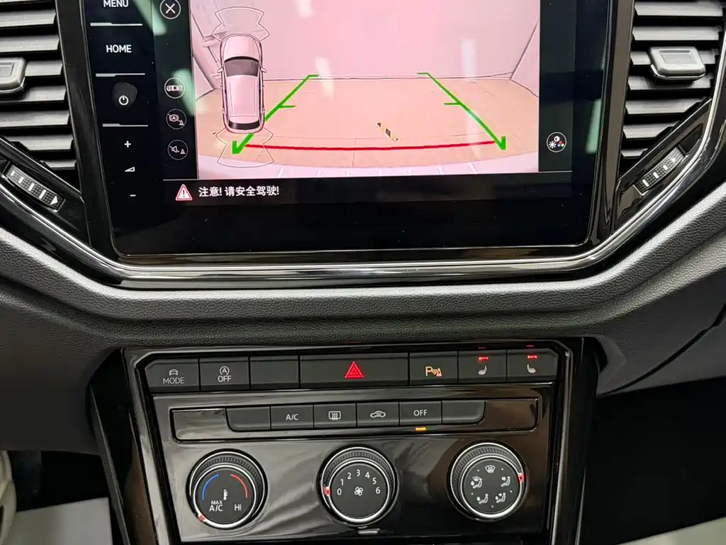 Volkswagen T-Roc 2022 — фото 12