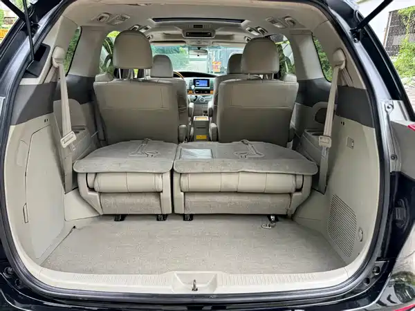 Toyota Previa 2010