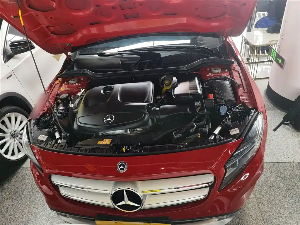 Mercedes-Benz GLA 2017 — фото 16