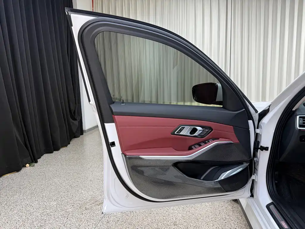 BMW i3 2024 — фото 10