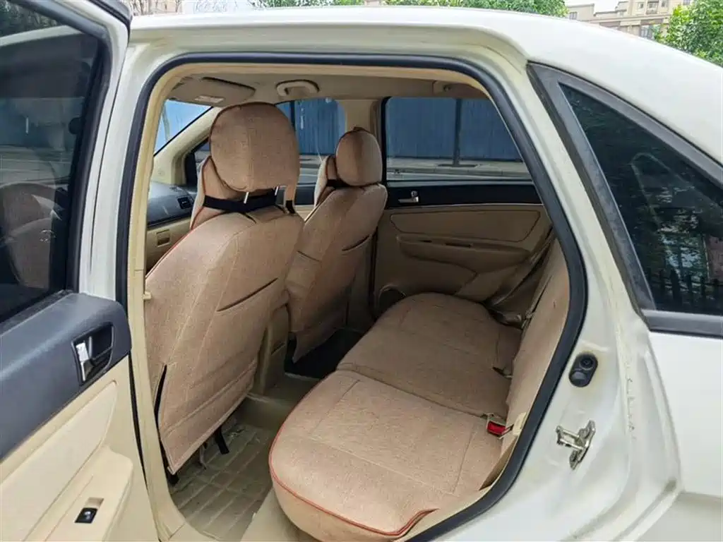 BAIC E-Series 2014