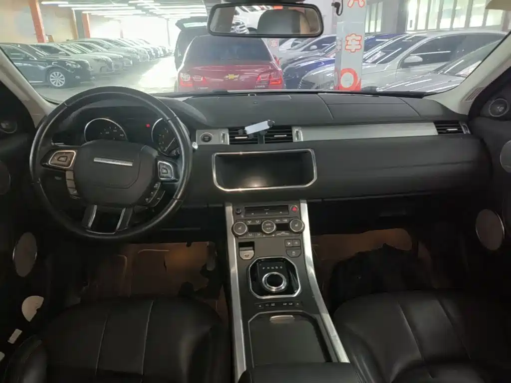 Land Rover Range Rover Evoque 2018 — фото 10