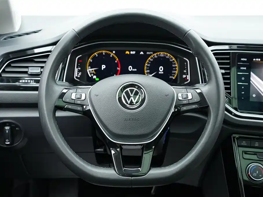 Volkswagen T-Roc 2023 — фото 17