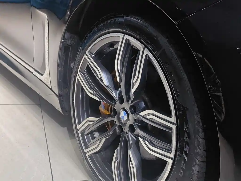 BMW 7 Series 2018 — фото 12