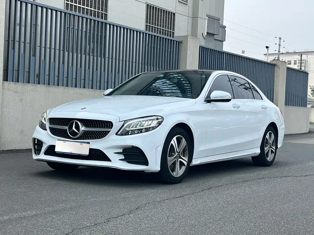 Mercedes-Benz C-Class 2020