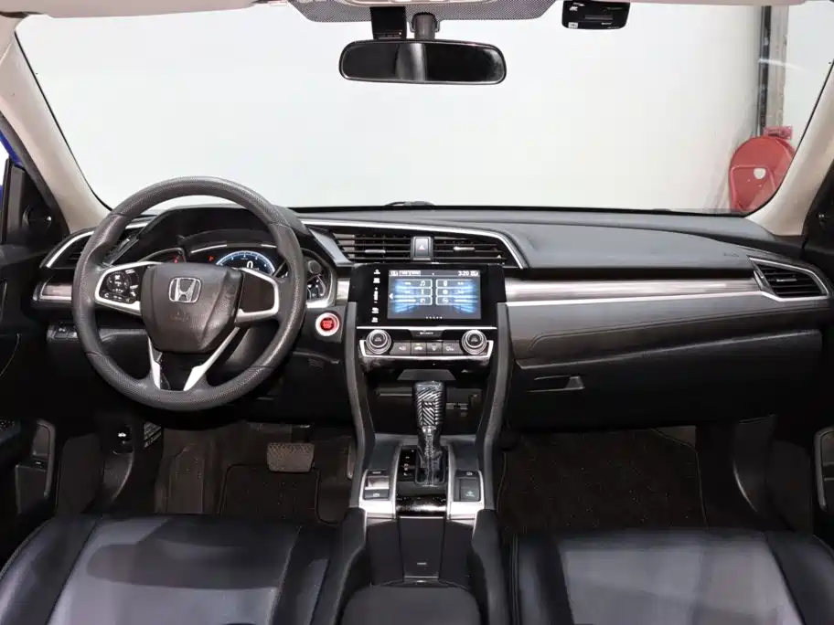 Honda Civic 2021 — фото 12
