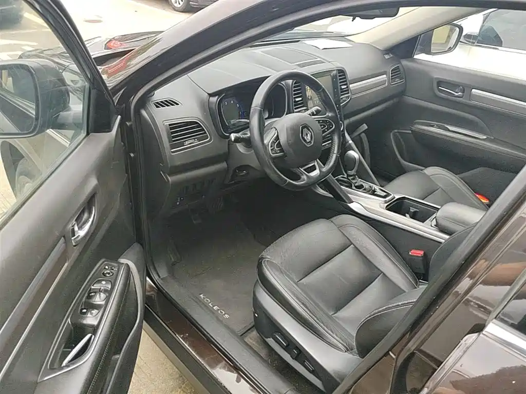 Renault Koleos 2017 — фото 16