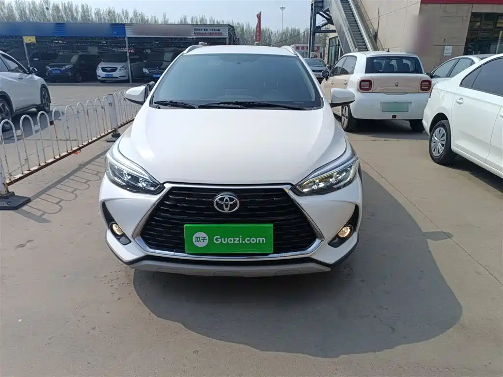 Toyota Yaris L 2020 — фото 3