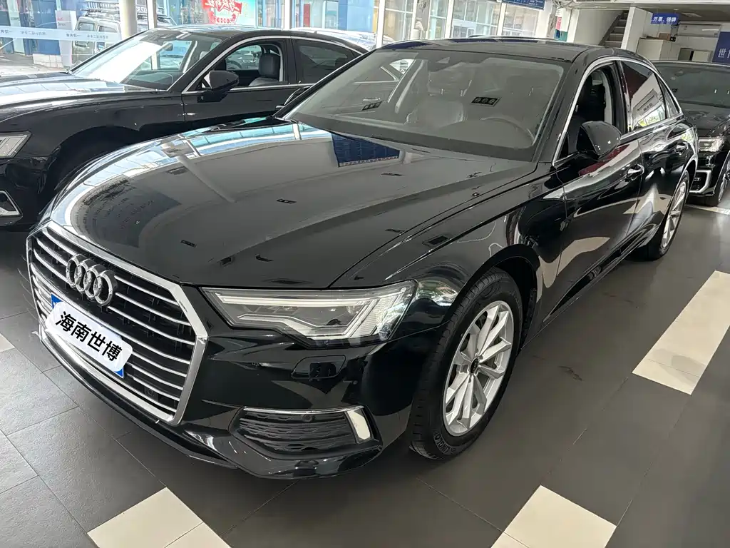 Audi A6L 2022