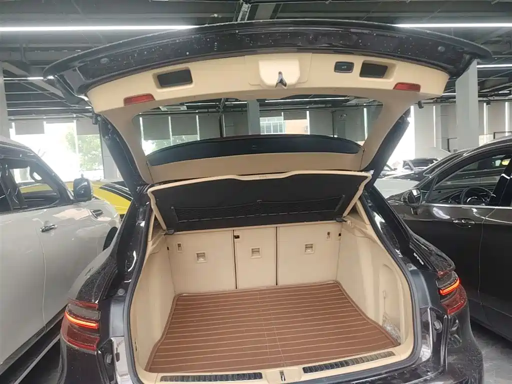 Porsche Macan 2015 — фото 19