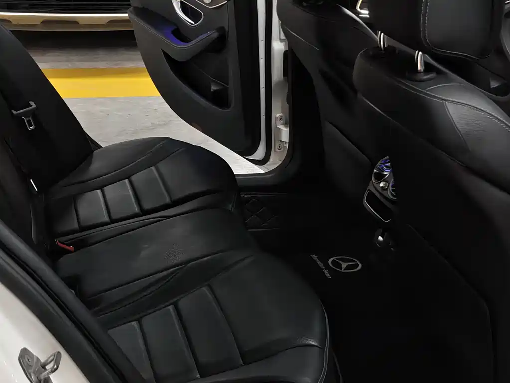 Mercedes-Benz C-Class 2021 — фото 16