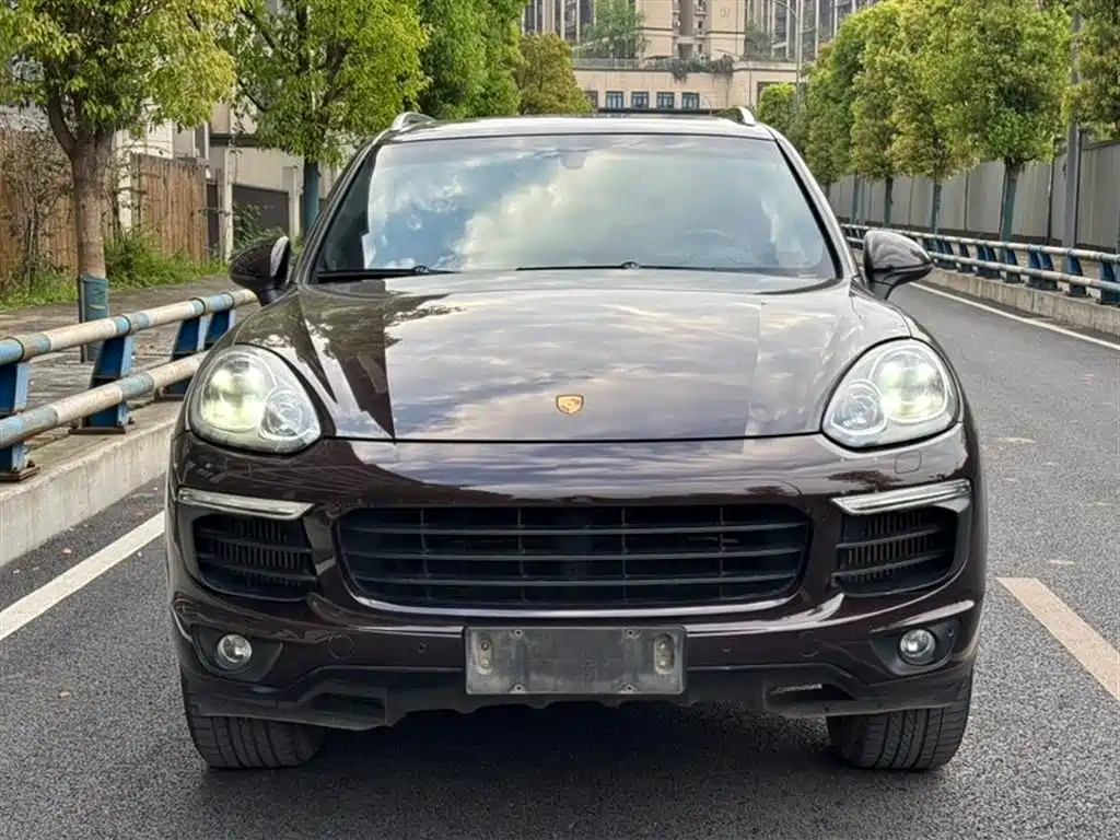 Porsche Cayenne 2017 — фото 2