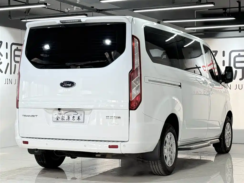 Ford Tourneo 2021 — фото 6