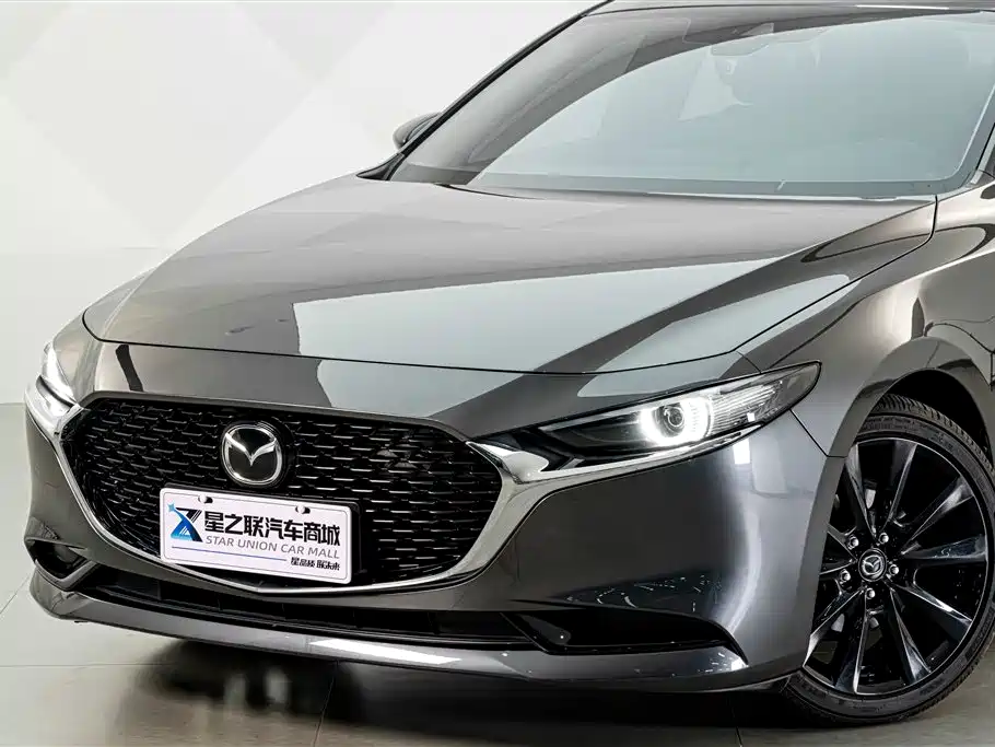 Mazda 3 Axela 2023