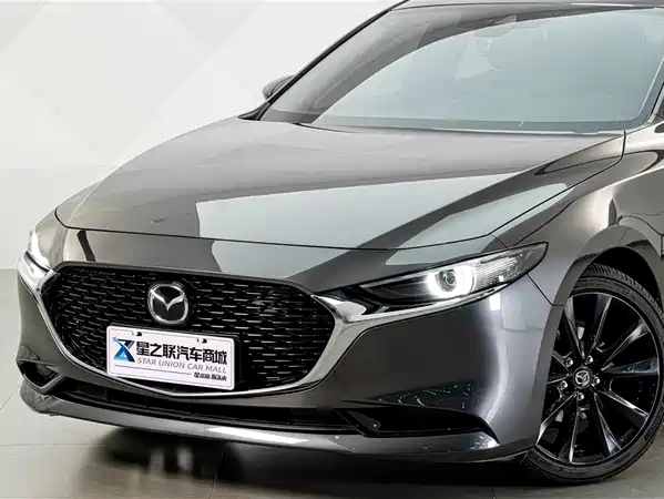 Mazda 3 Axela 2023