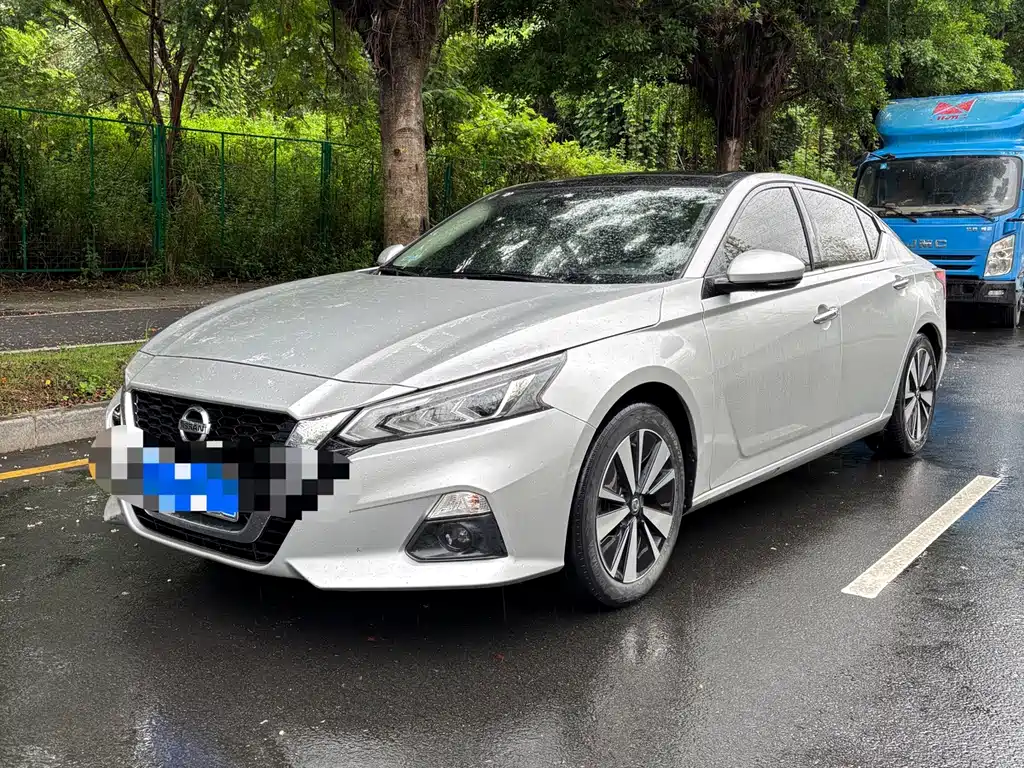Nissan Teana 2022