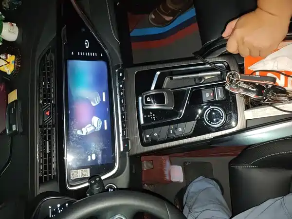Geely Boyue 2021