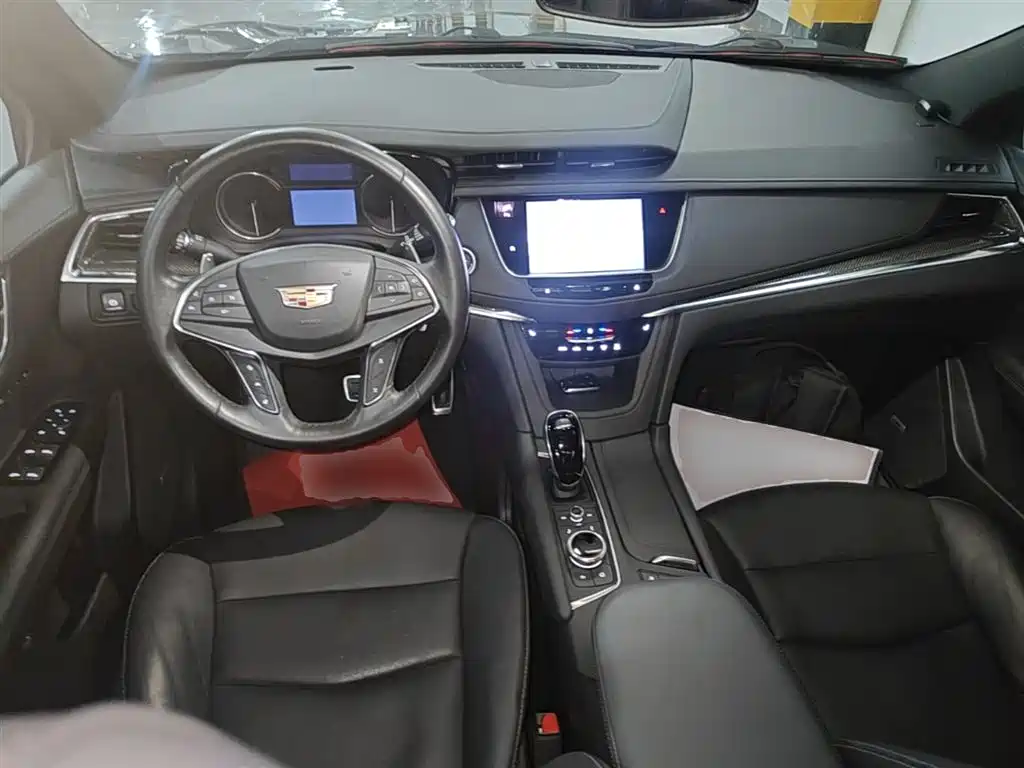 Cadillac XT5 2023 — фото 10