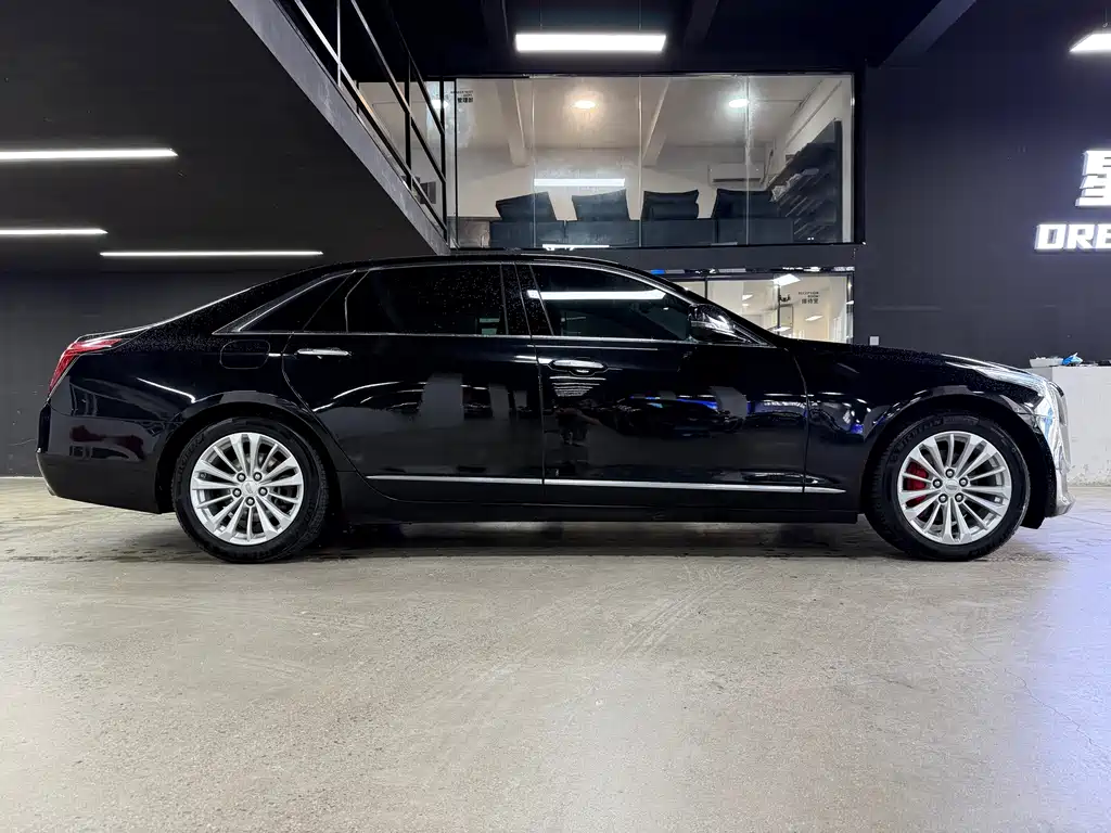 Cadillac CT6 2017 — фото 10