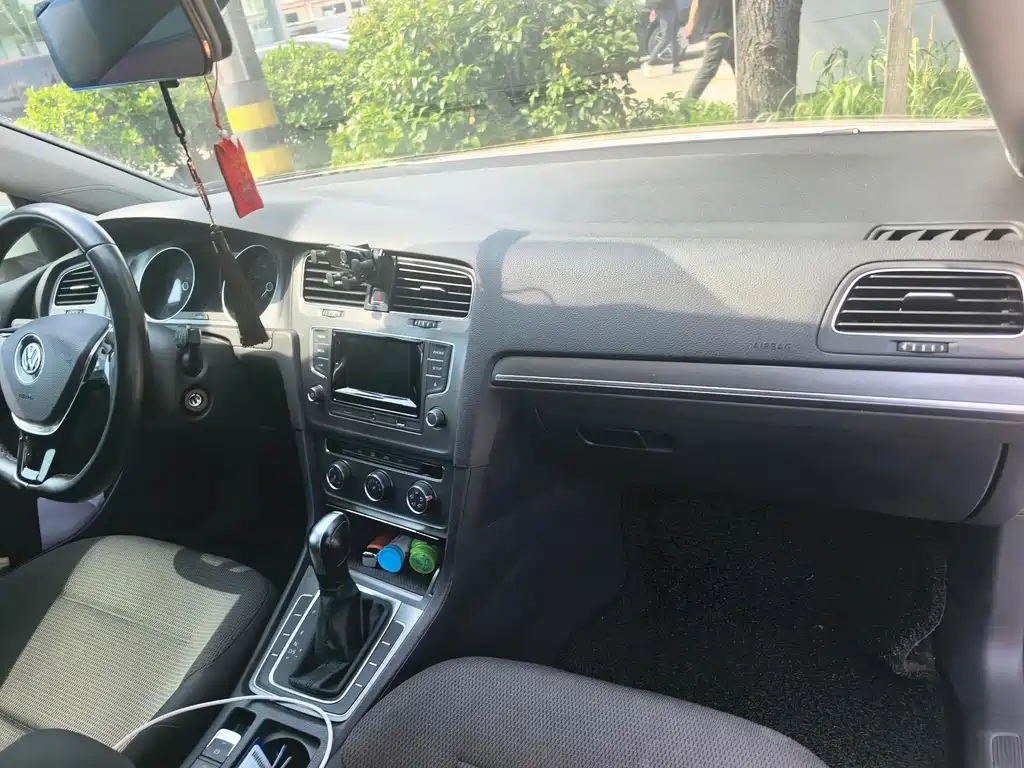 Volkswagen Golf 2016