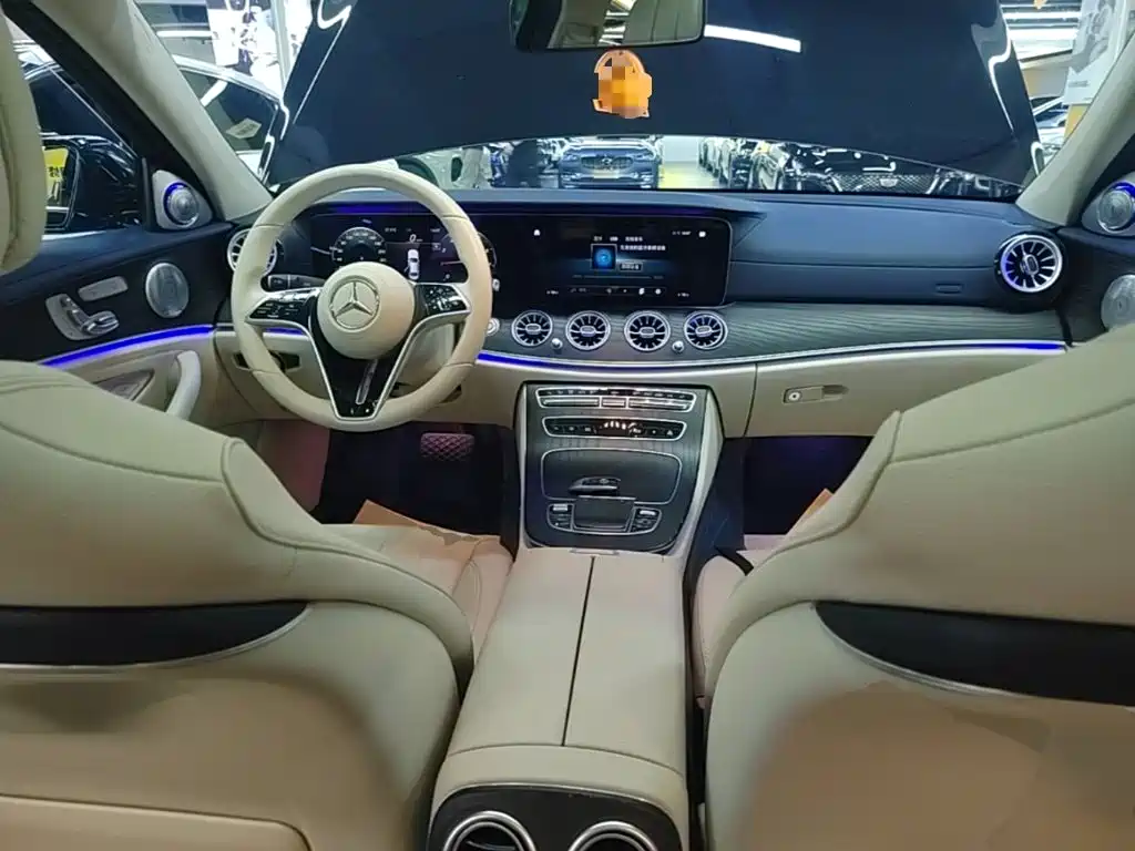 Mercedes-Benz E-Class 2020 — фото 10