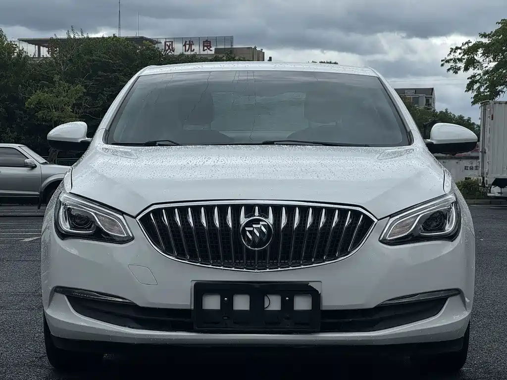 Buick Excelle 2015